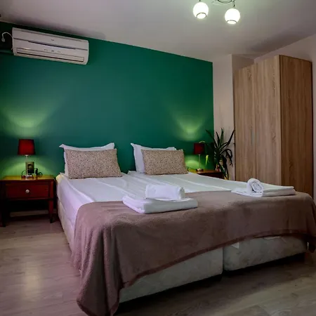 Aleko Center Apartment *