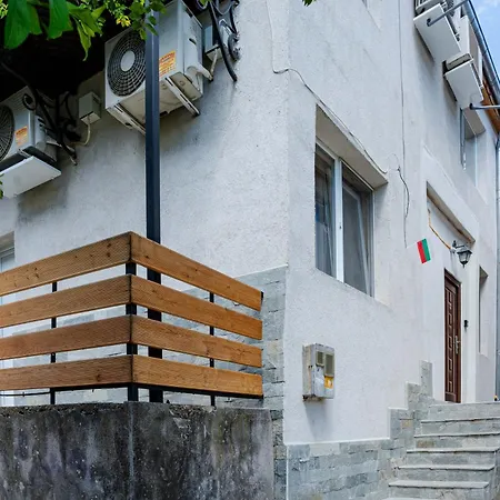 Aleko Center * Veliko Tărnovo