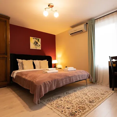 Aleko Center * Veliko Tarnovo