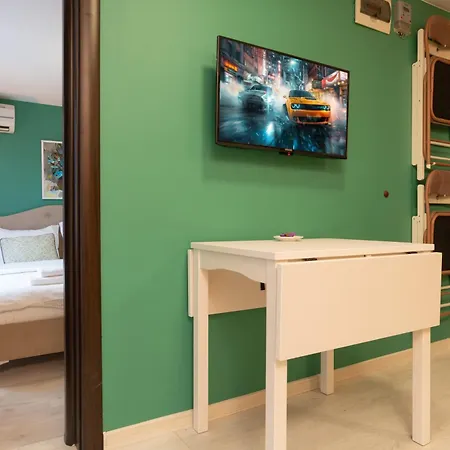 Aleko Center *